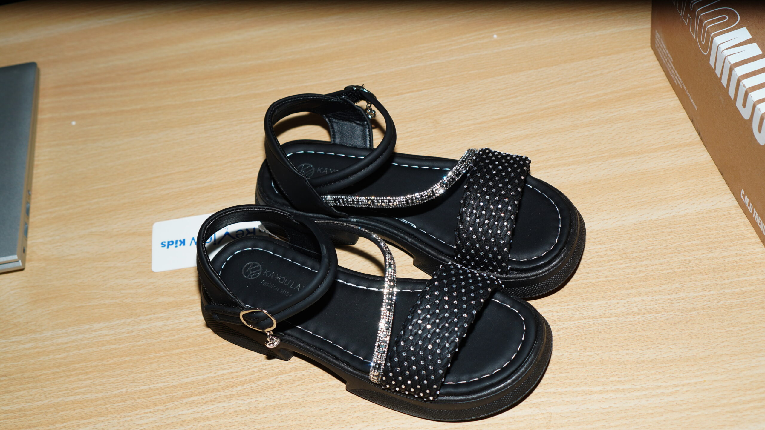 Girls Urban Casual Sandal - Image 15